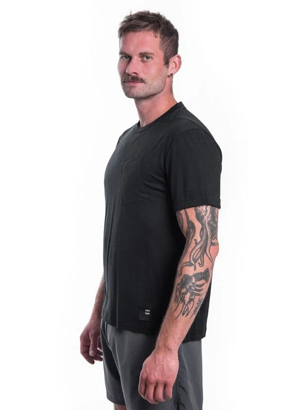MERINO AIR SENSOR TRAVELLER - pánské tričko s krátkým rukávem, černá