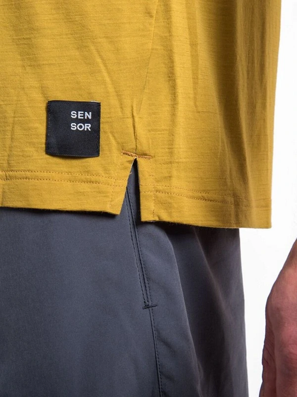 MERINO AIR SENSOR TRAVELLER - pánské tričko s krátkým rukávem, mustard